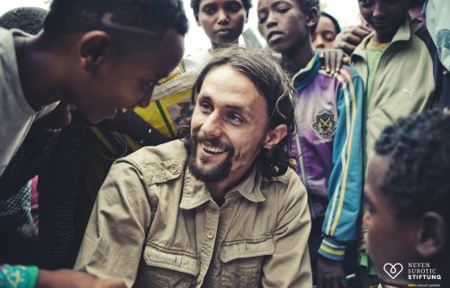 Ballfreunde x Neven Subotic Foundation for vand i Afrika